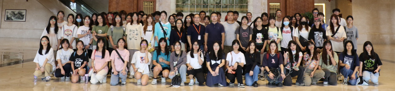 公司组织动物医学和动物科学专业员工到企业参观学习